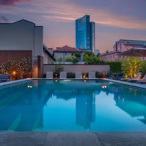Отель Crowne Plaza By Ihg