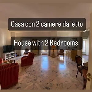 https://vhometrevi.it-romehotels.com