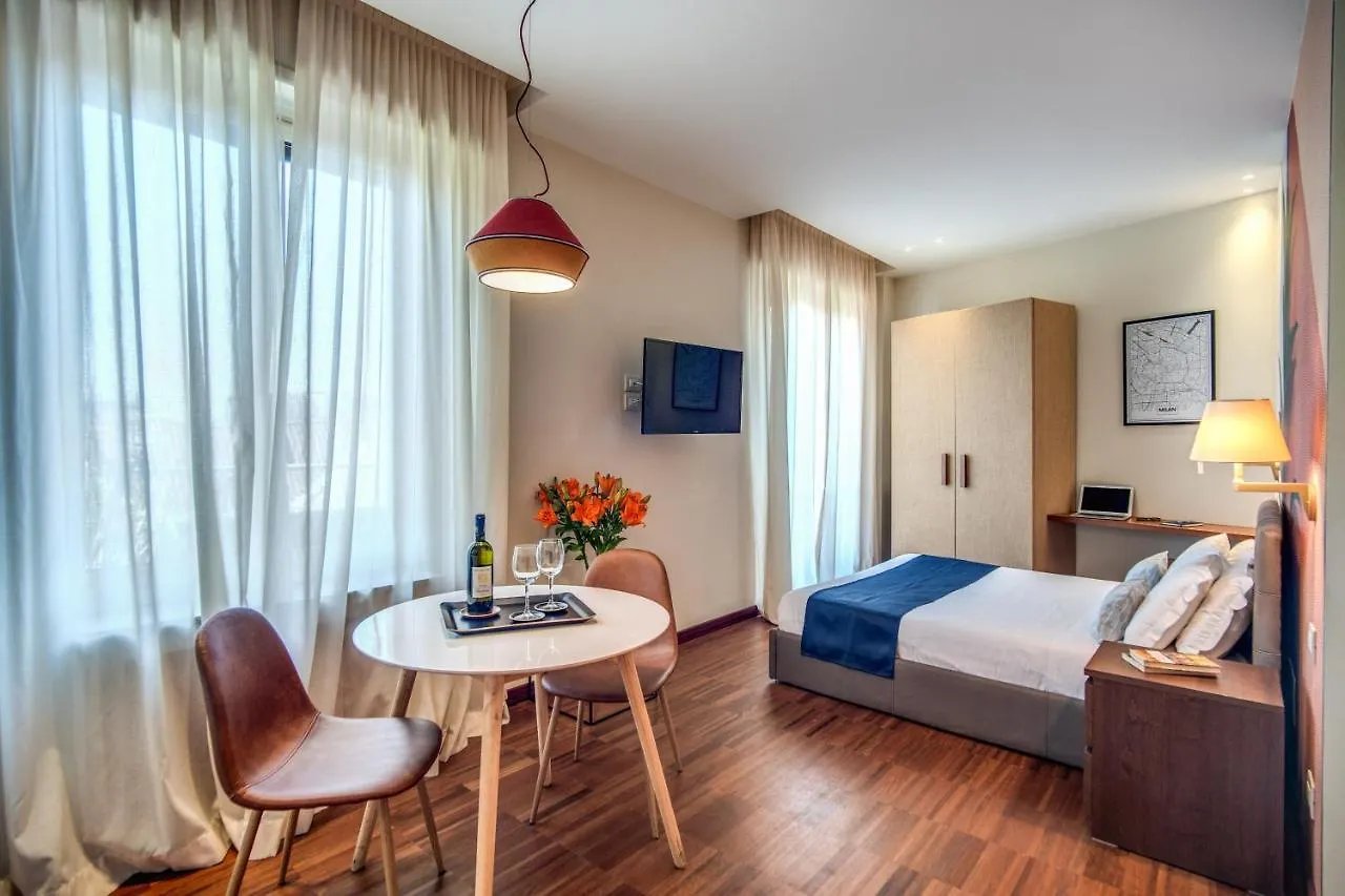 ** Отель Milhouse Suites Duomo Милан Италия