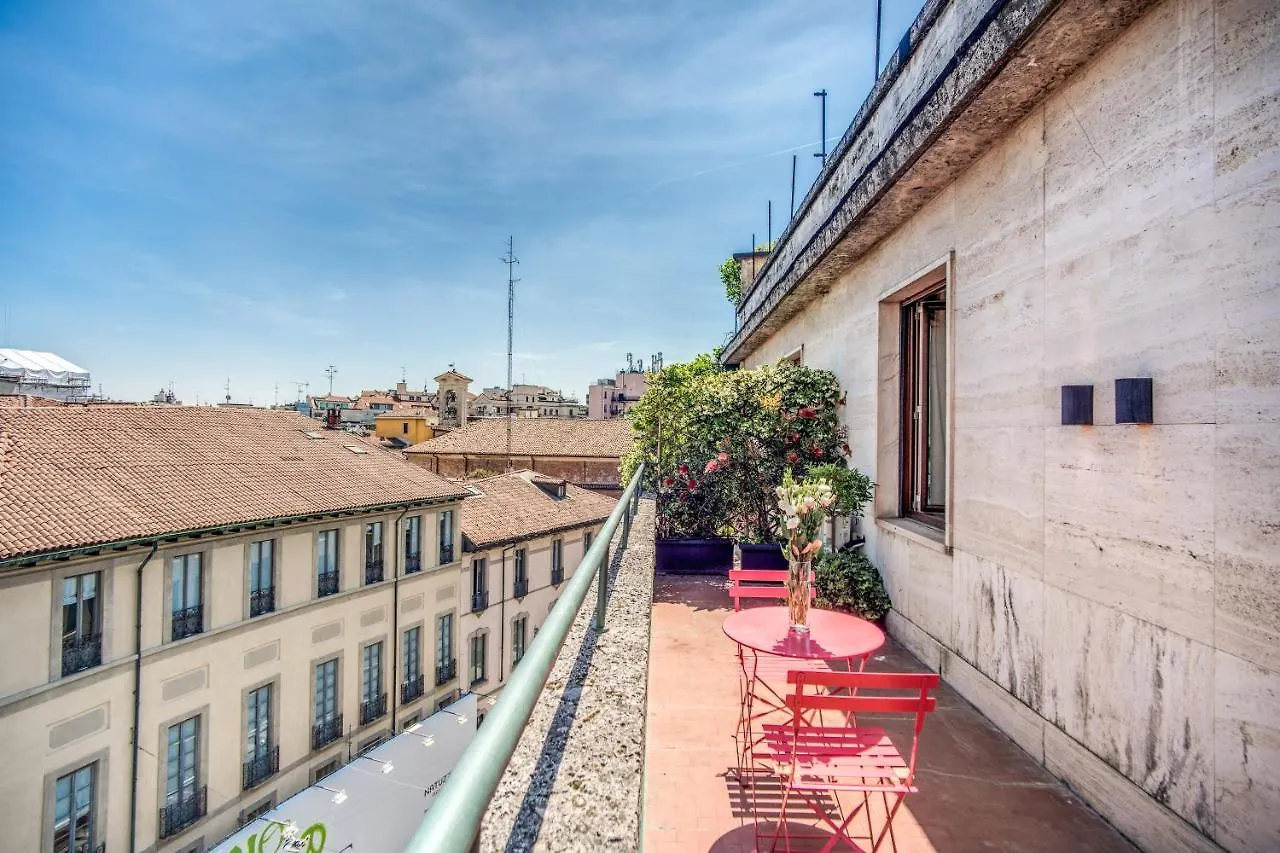 ** Отель Milhouse Suites Duomo Милан Италия