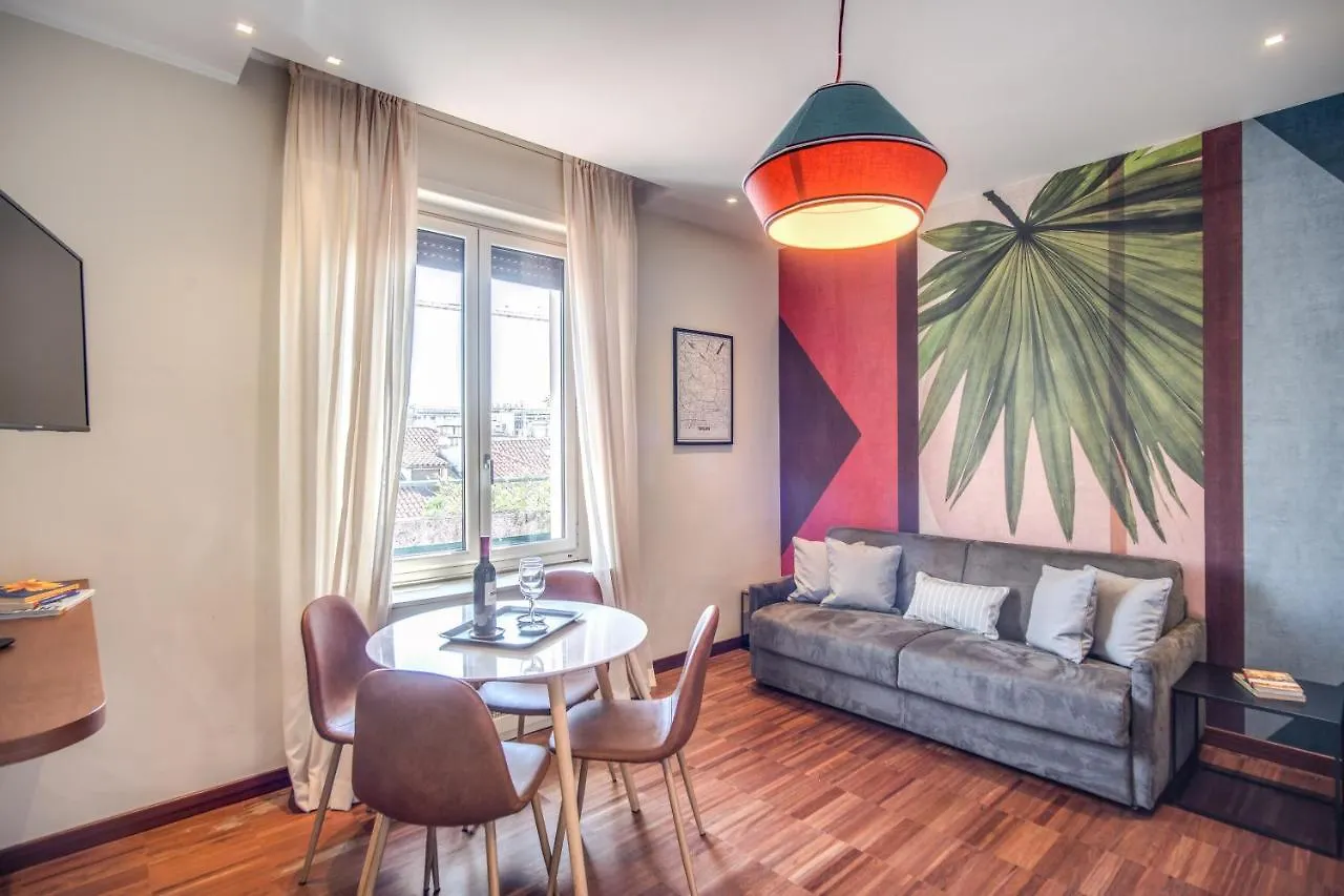 Milhouse Suites Duomo Милан 2*,  Италия